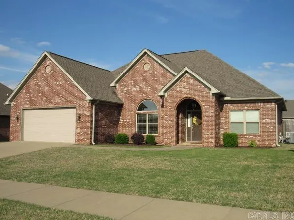 1820 Josh Dr, Conway, AR 72034