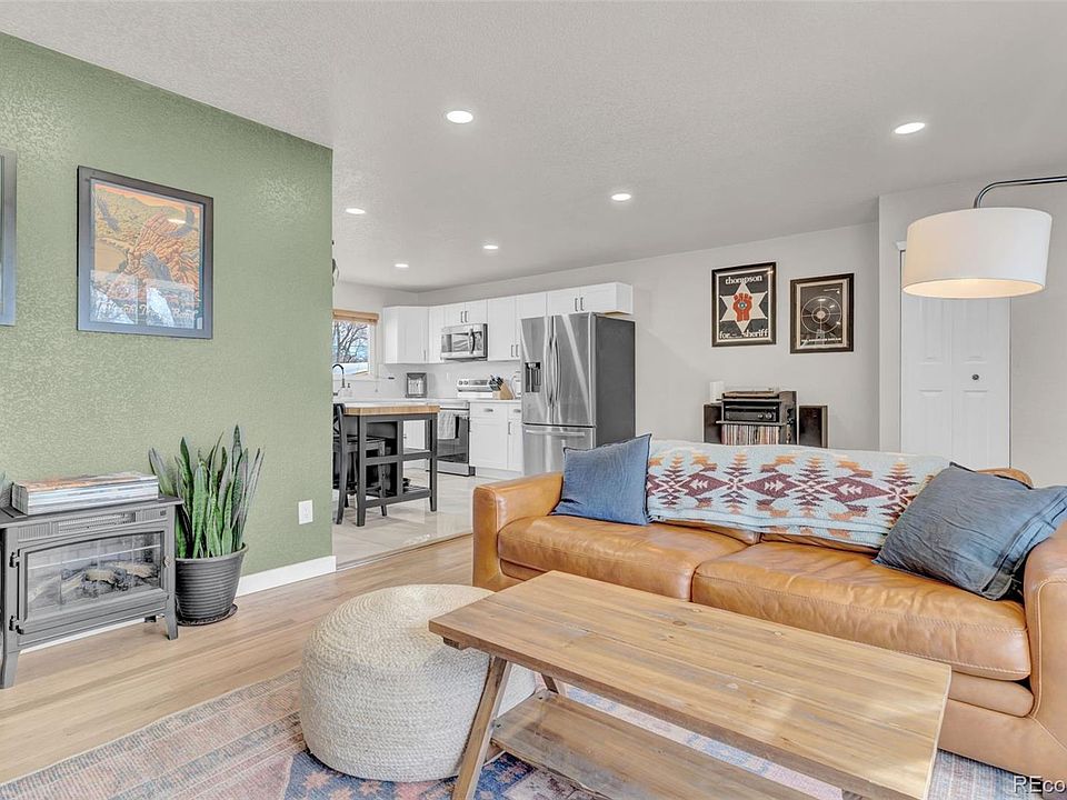 1st image of 4324 Hoyt Street