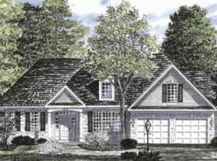 10 Flynn Meadow Rd, Westfield, MA 01085