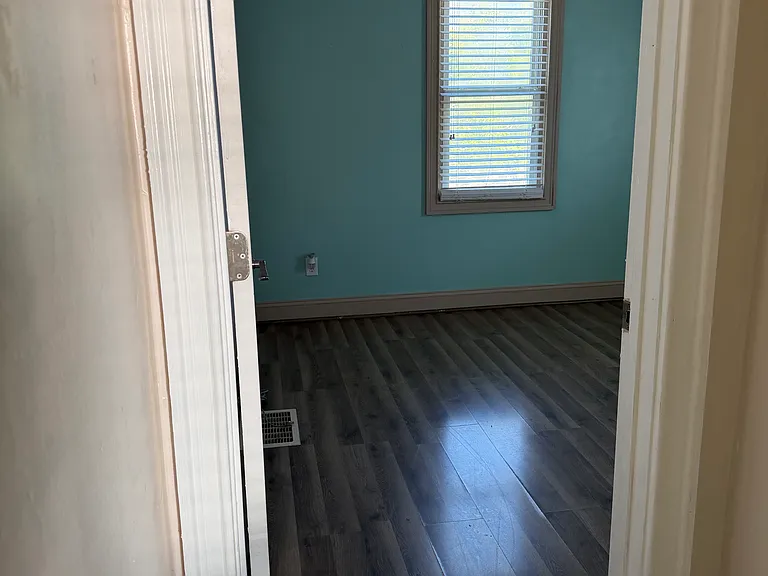 1623 S East Ln — Photo 8