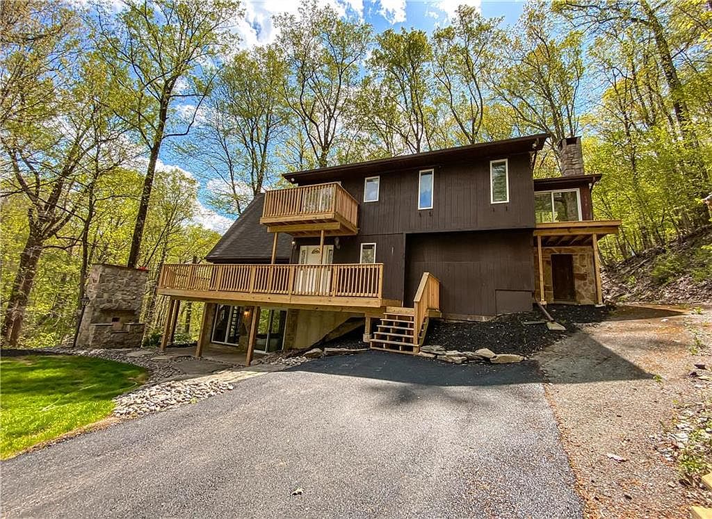 731 Bark Dr, Walnutport, PA 18088 Zillow