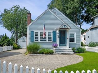 16 Prince St, Marblehead, MA 01945