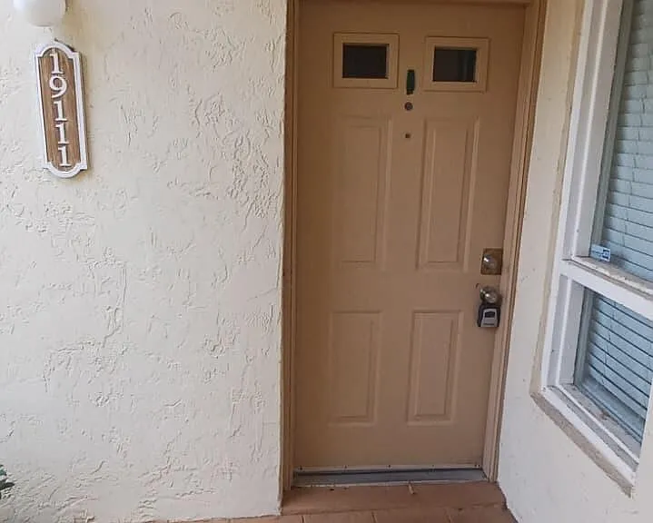 19111 Glenmoor Dr — Photo 14