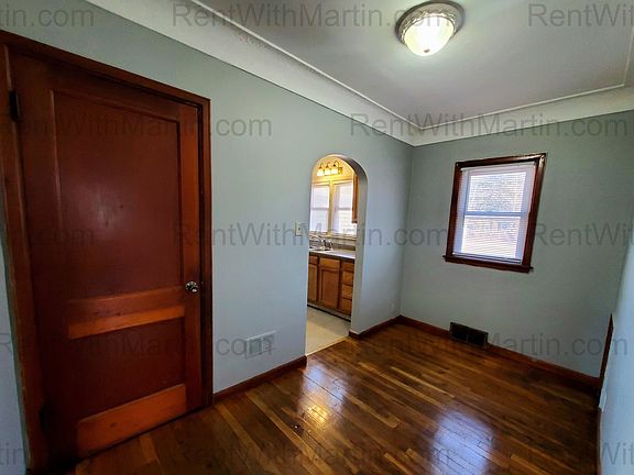 5th image of 500 Boston Ave