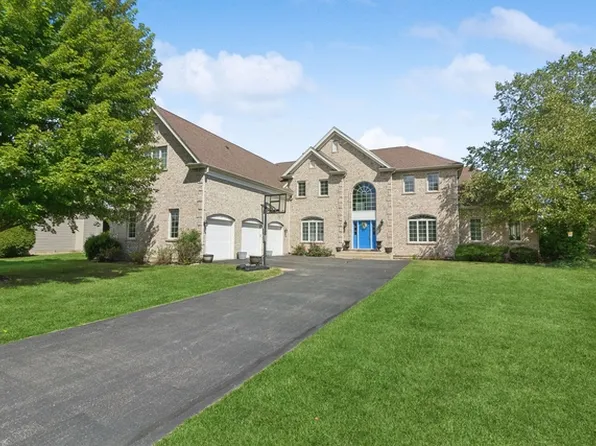 391 Lake Run Ln #0, North Aurora, IL 60542