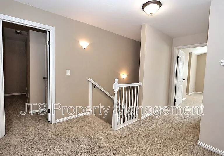 3657 24th St — Photo 32
