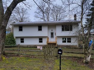 5254 W Lake Rd, Edinboro, PA 16412