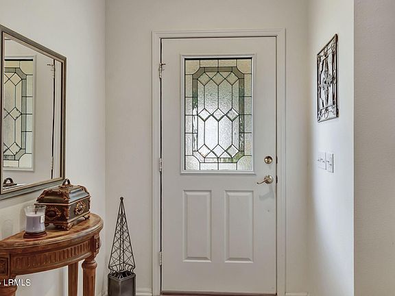 3rd image of 76 Andover Place
