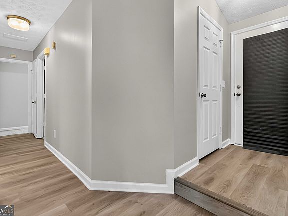 4th image of 3820 Forsythia Way