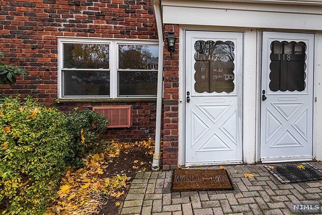 1st image of 117 Regency Park #117