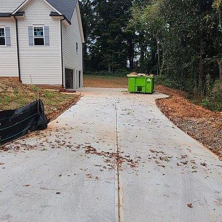 3rd image of 3700 Centerview Dr