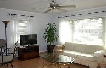 2nd image of 11028 W Mount Vernon Ave