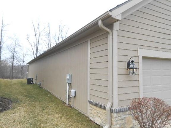 5th image of 2472 Green Ash Dr