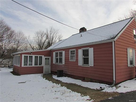 5th image of 12 Meadow St