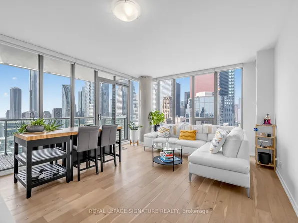 33 Lombard St, Toronto, ON