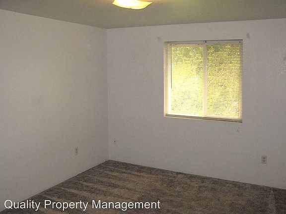 5th image of 127 Omni Cir APT 3