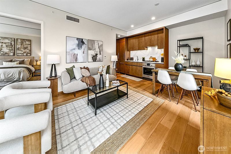 5th image of 121 Stewart Street #407