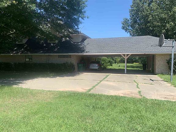 3rd image of 1204 Creekwood Ln