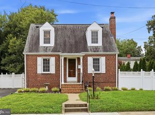 3504 14th St S, Arlington, VA 22204