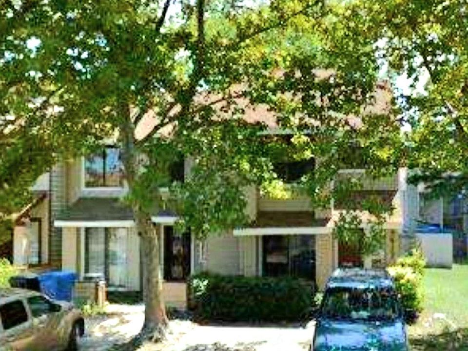 1st image of 3617 Chimney Creek Dr