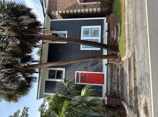 724 W Victory Dr #A, Savannah, GA 31405