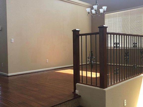 5th image of 18538 W Cinnabar Ave