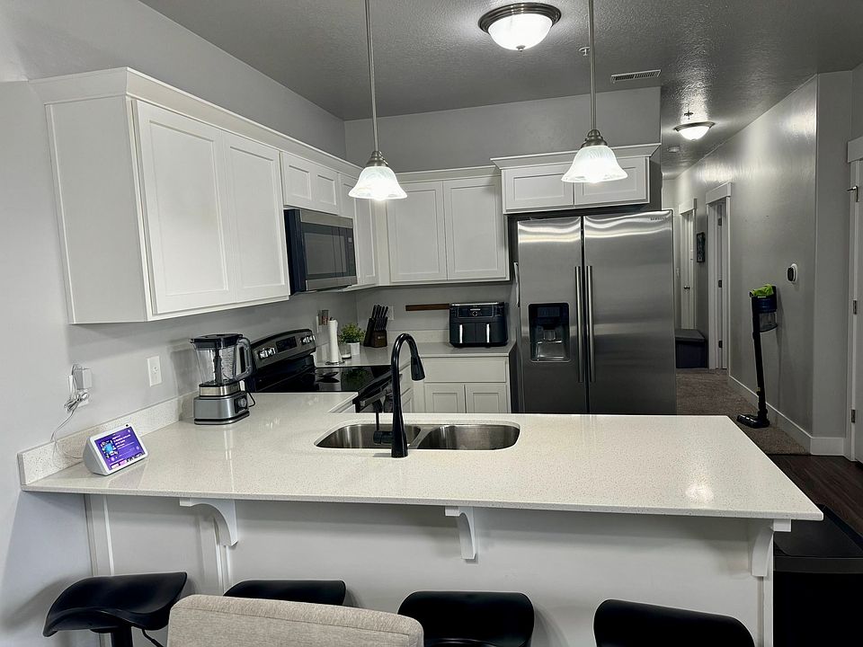 2nd image of 14637 S McKellen Dr #B2
