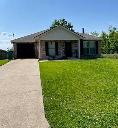 2nd image of 417 Pelican Ln