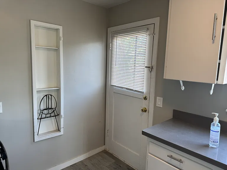 2116 California St #B — Photo 8