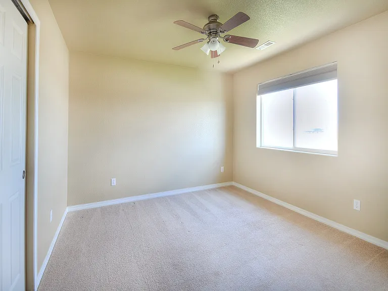 7687 Manistique Dr — Photo 8