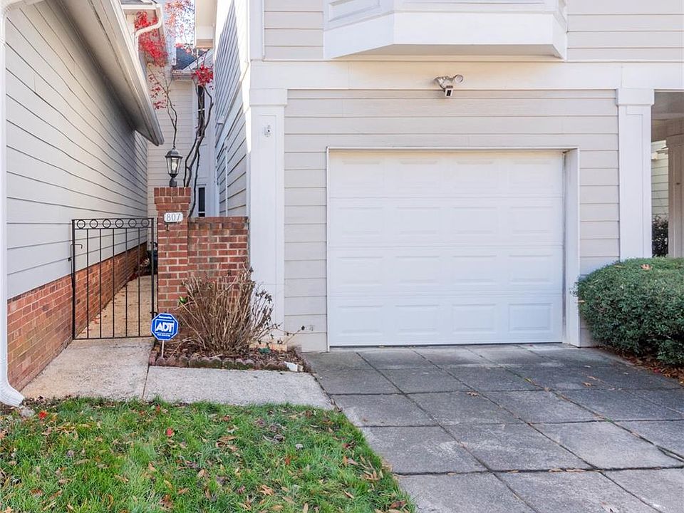 1st image of 807 Greenleaf Ave
