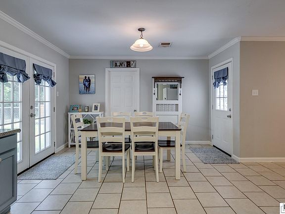 5th image of 414 Hillside Cir