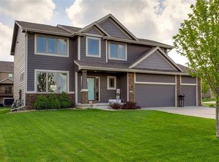 2150 SE Oxford Dr, Waukee, IA 50263