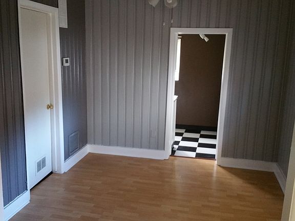 carriage house