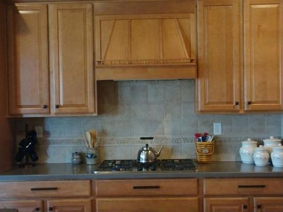 5th image of 1868 Morella Cir