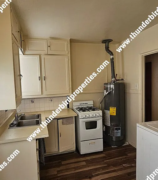 301 Yale Blvd NE #PG3000412 — Photo 5
