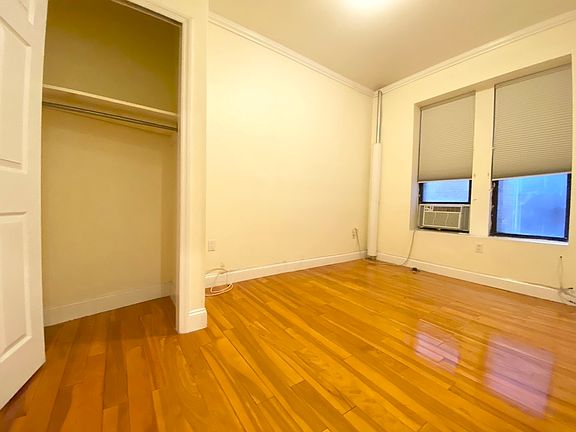 4th image of 442 3rd Ave #2K