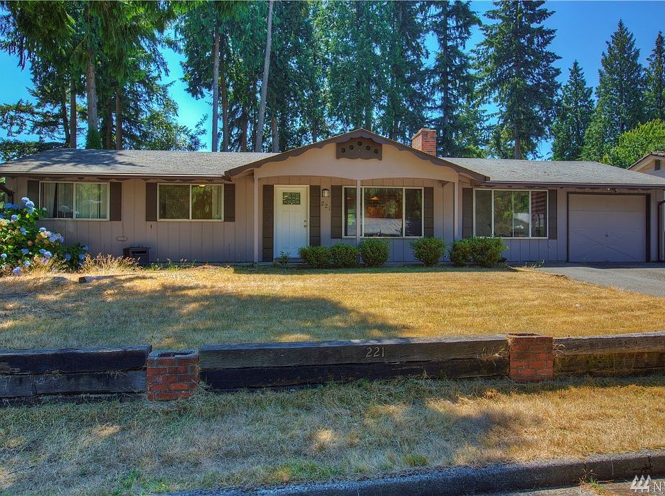 Front of Home on large lot.