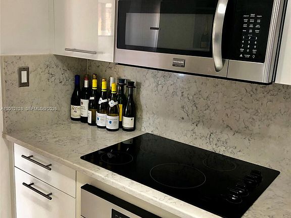 3rd image of 90 Alton Rd APT 307