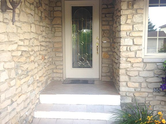 4th image of 36 Troon Ct