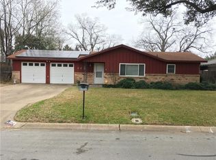 324 Ridgecrest Dr, Hurst, TX 76053