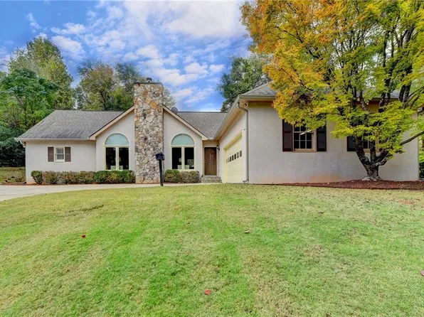 1835 Goldmine Dr, Cumming, GA 30040