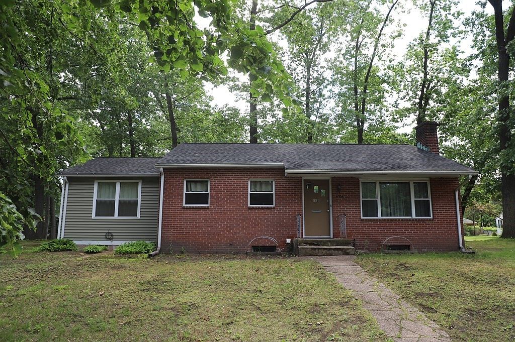 881 Roosevelt Ave, Springfield, MA 01109 Zillow