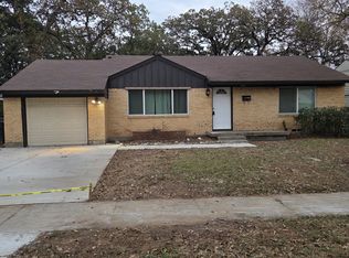 1811 Sesco St, Arlington, TX 76013