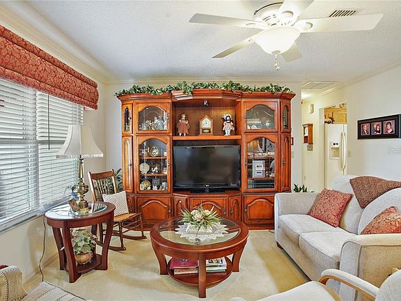 5th image of 2724 Benavides Dr