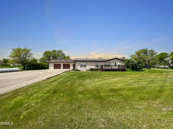 105 N Madison St, McGregor, ND 58755