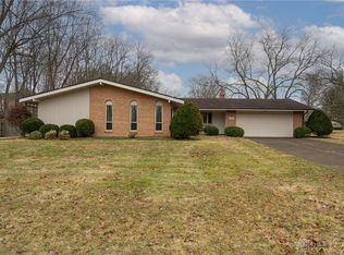 494 Towncrest Dr, Dayton, OH 45434