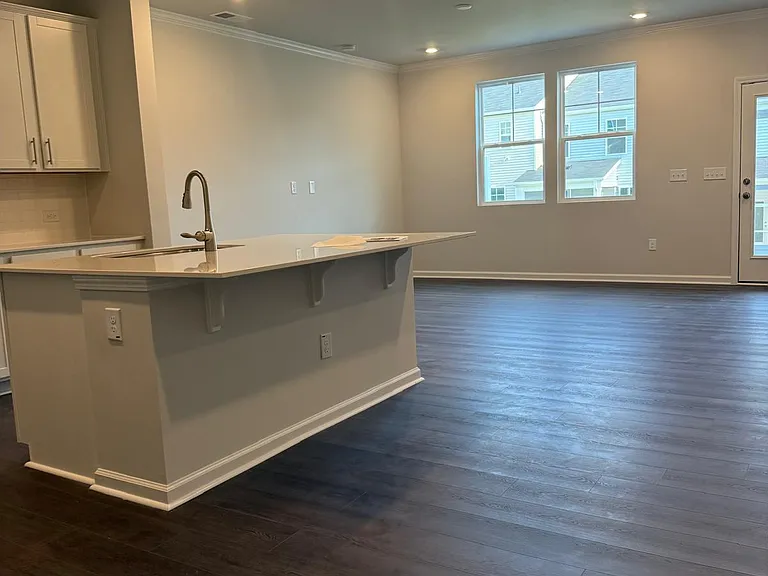 5871 Woodlawn Dr #1 — Photo 7