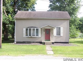 758 S 2nd St, Breese, IL 62230