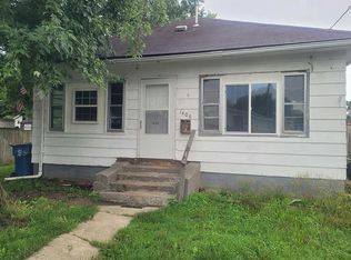 1406 Trout Ave, Johnston City, IL 62951